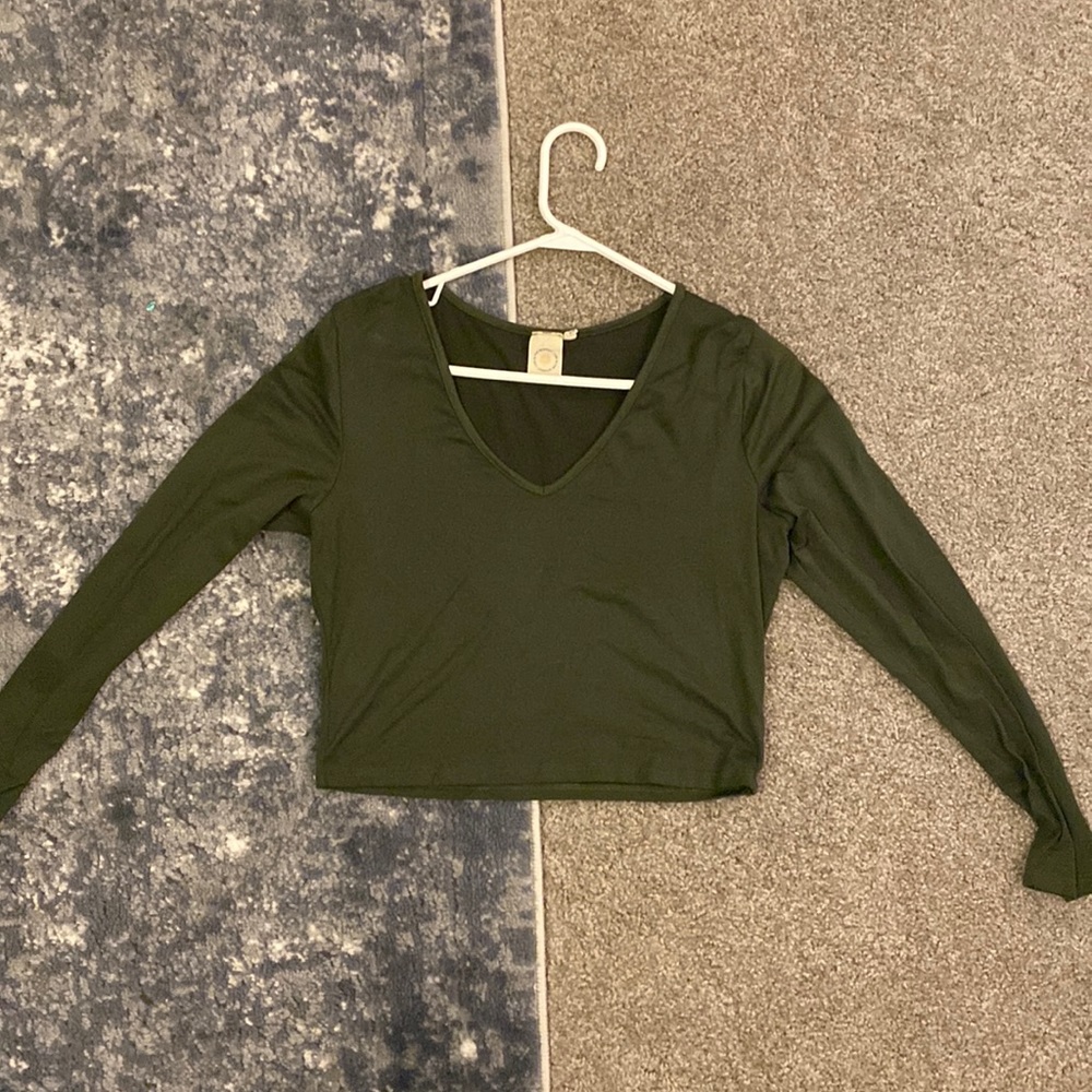 Long sleeve army green shirt